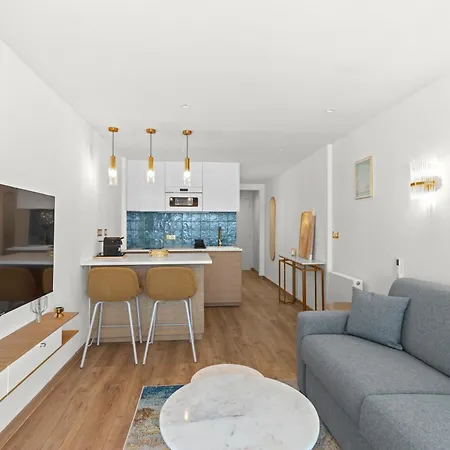 Front De Le Soleil Centre Juan Les Pins Lägenhet *